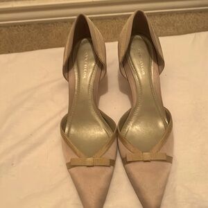 Champagne Satin Dinner Shoes 8 M Ann Taylor Never Wore in box